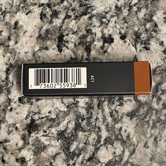 MAC Matte Lipstick in the color Derrière #653 Brand NEW - Picture 6 of 7